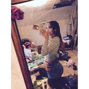 Meet your Posher, Keniaa